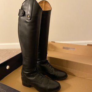 Ariat Women's Heritage Contour II Field Zip - US 7 | Slim Short